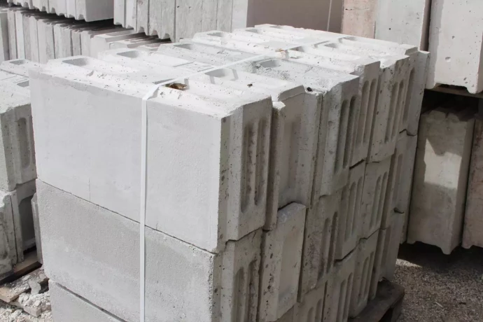 Блоки стеновые 322х645х200 мм (0.22 м2)